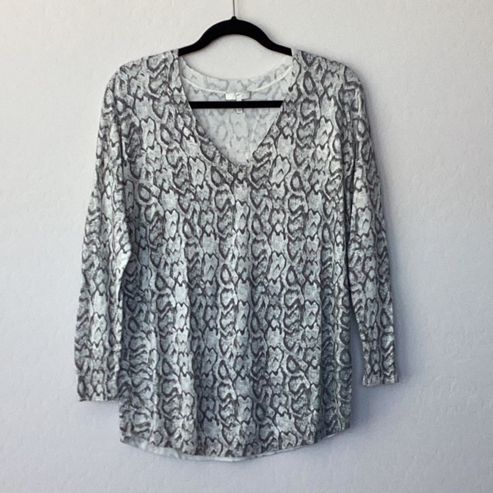 Joie Gray and White Patterned Sweater